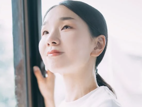 近日旅行予定の30代女性